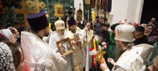 Епископ Гермоген возглавил Пасхальное Богослужение в Свято-Троицком соборе города Моршанска